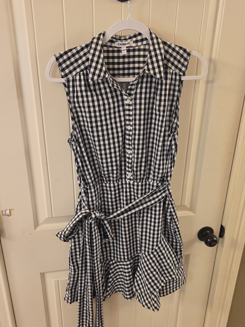 Express Black & White Gingham Tie-Waist Sleeveless Shirt Dress